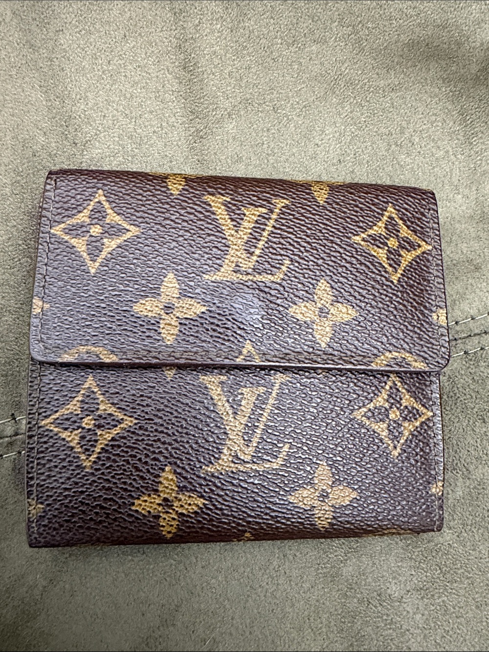 Louis Vuitton Monogram Elise Trifold Wallet - Picture 2 of 15